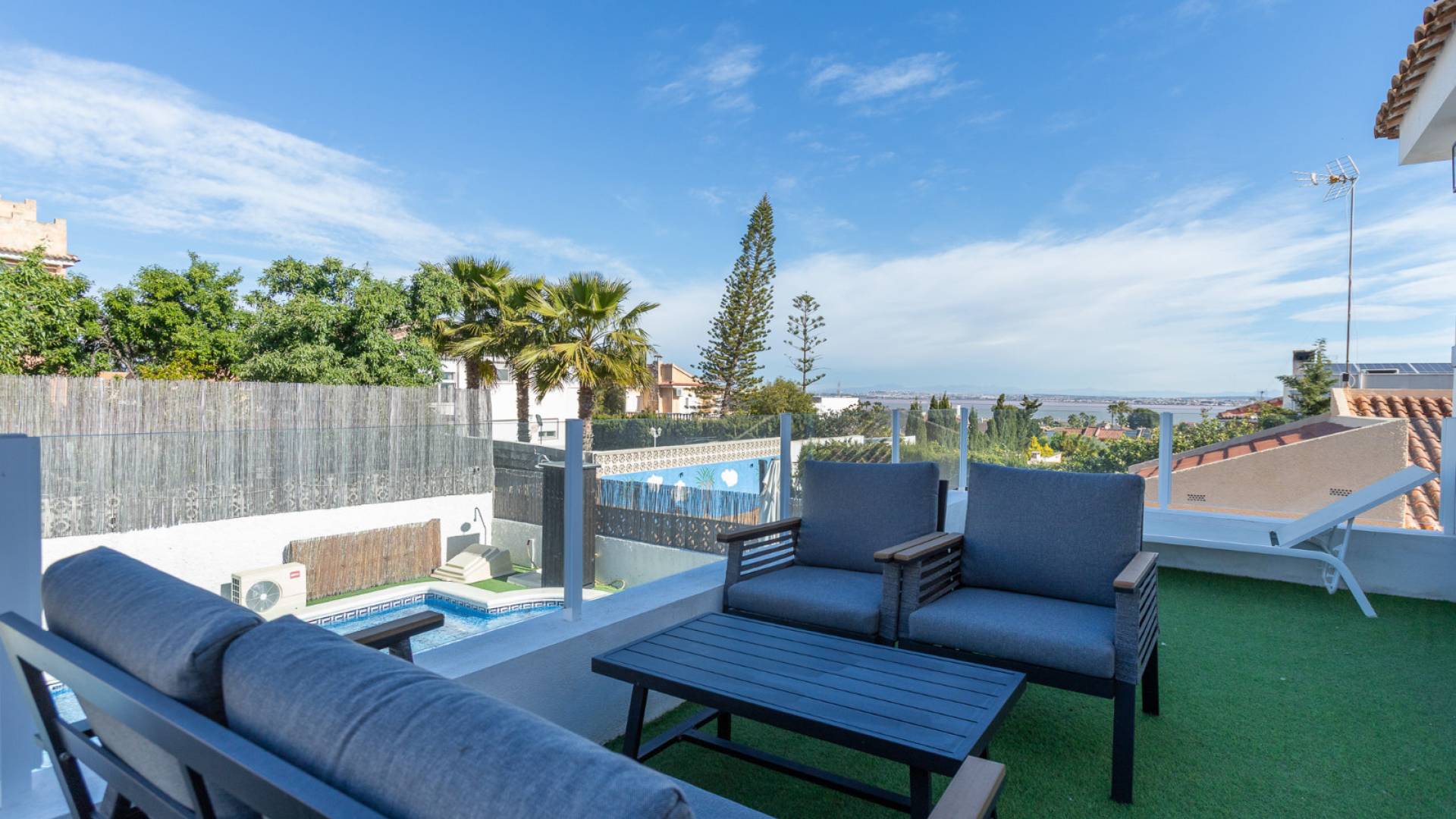 Tweedehands - Onafhankelijke villa - Torrevieja - Los balcones