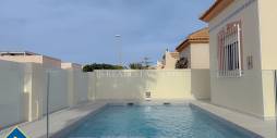 Tweedehands - Onafhankelijke villa - Torrevieja - Torre del moro