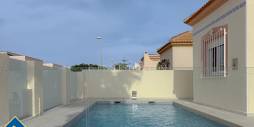 Tweedehands - Onafhankelijke villa - Torrevieja - Torre del moro