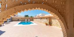 Tweedehands - Onafhankelijke villa - Torrevieja - Torreta