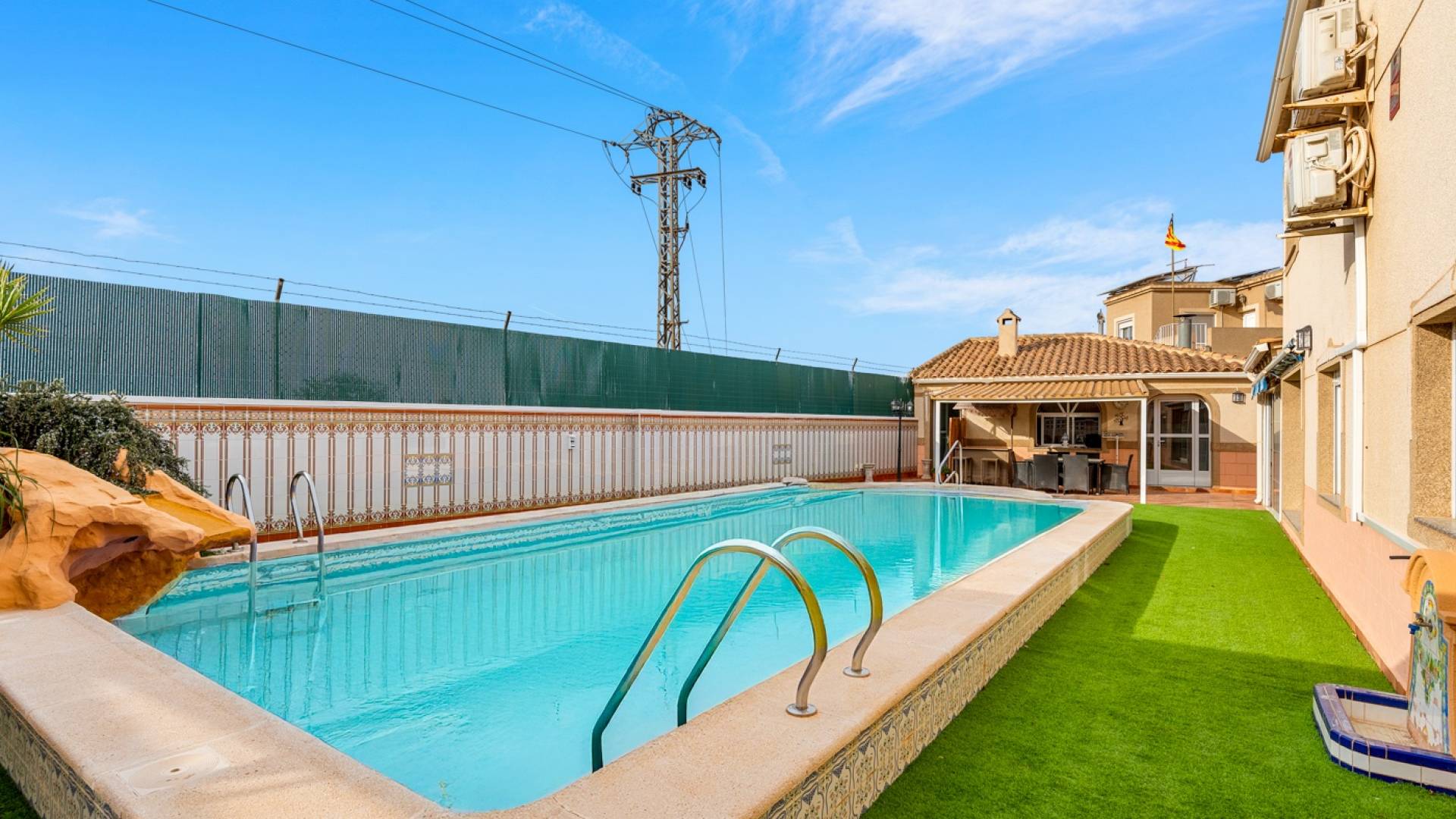 Tweedehands - Onafhankelijke villa - Torrevieja - 