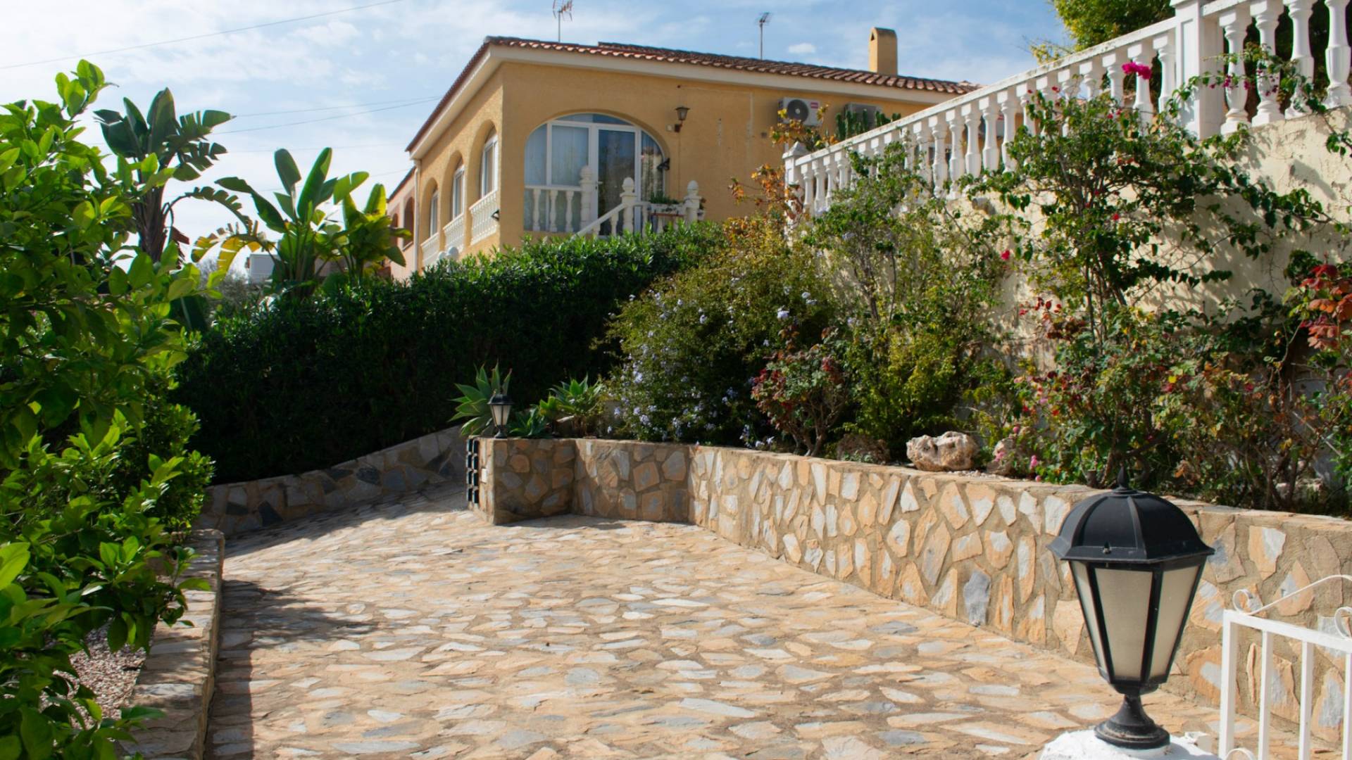 Tweedehands - Onafhankelijke villa - Torrevieja