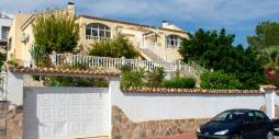 Tweedehands - Onafhankelijke villa - Torrevieja
