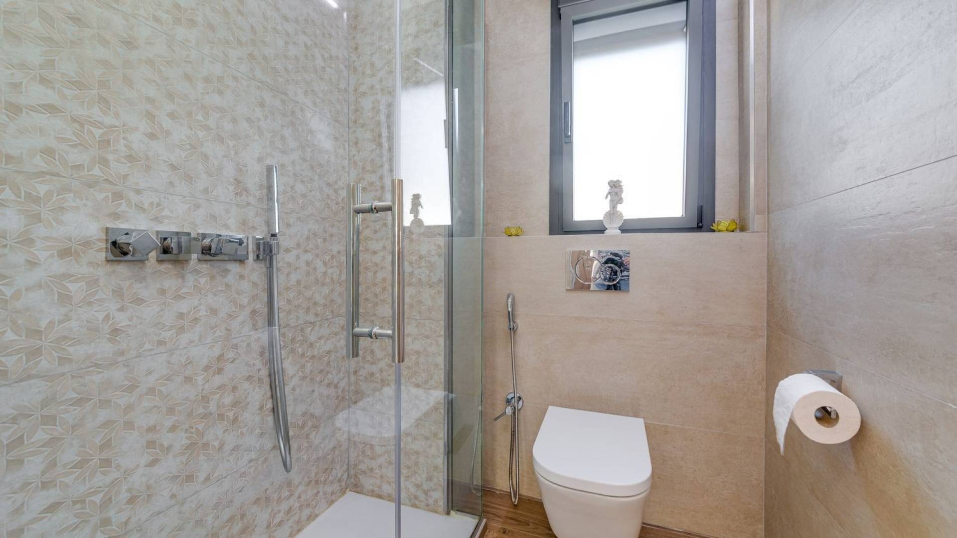 Tweedehands - Onafhankelijke villa - Torrevieja