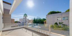 Tweedehands - Onafhankelijke villa - Torrevieja