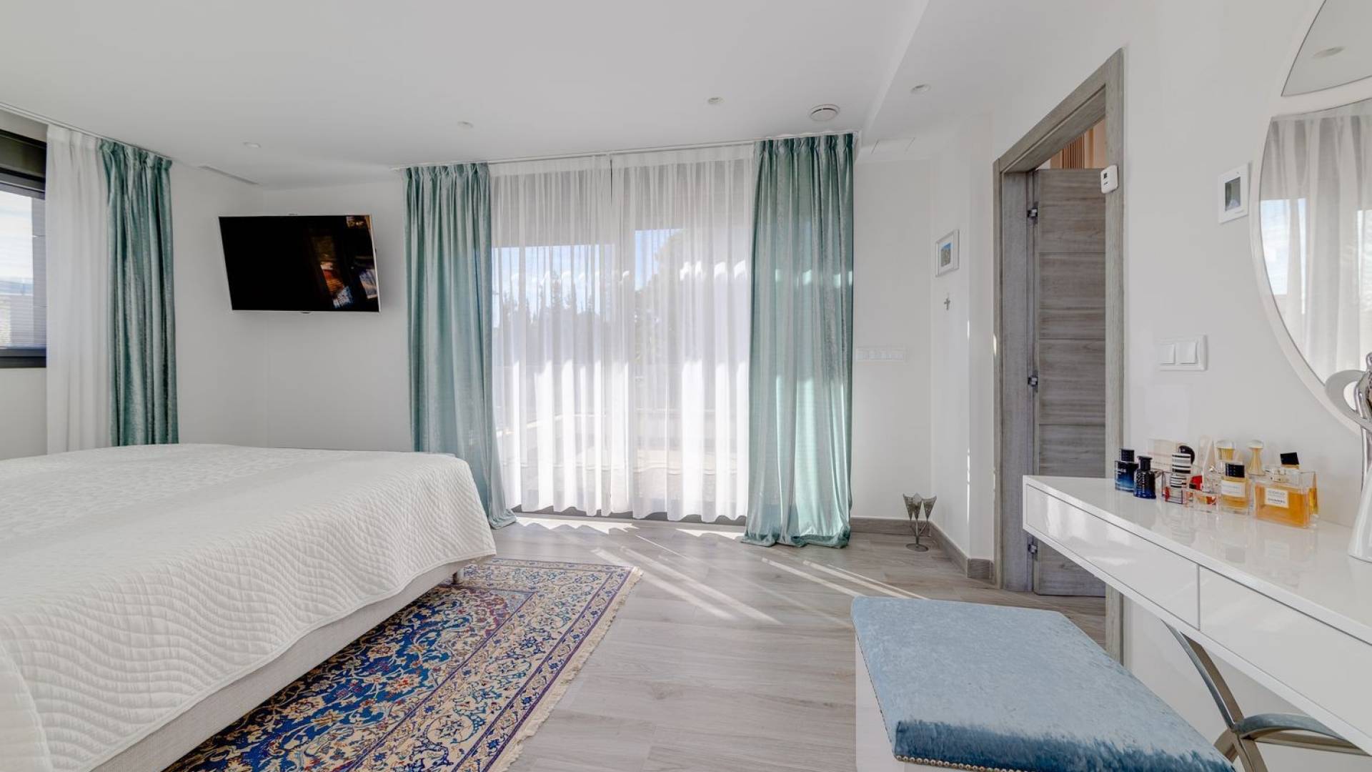 Tweedehands - Onafhankelijke villa - Torrevieja