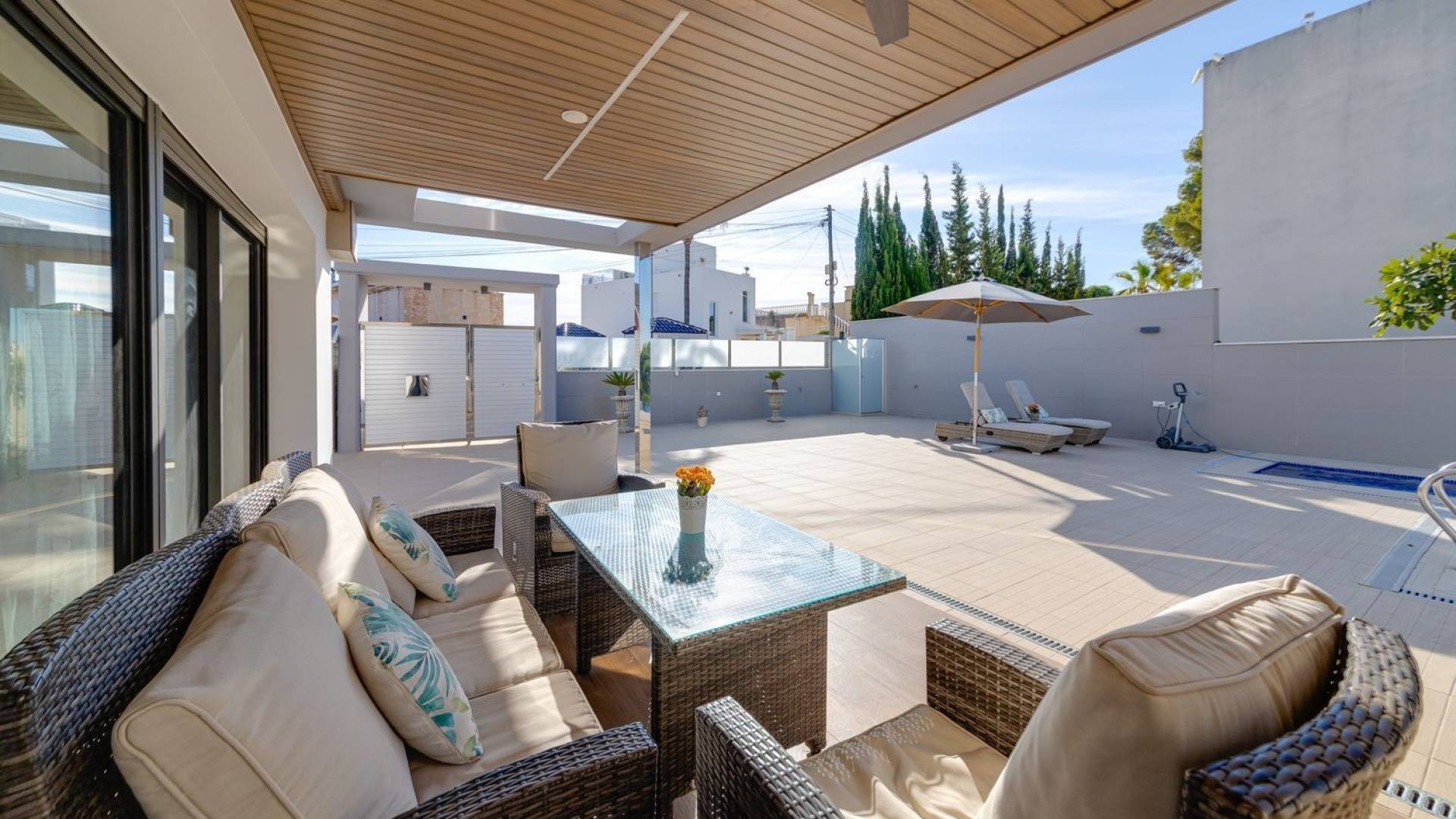 Tweedehands - Onafhankelijke villa - Torrevieja