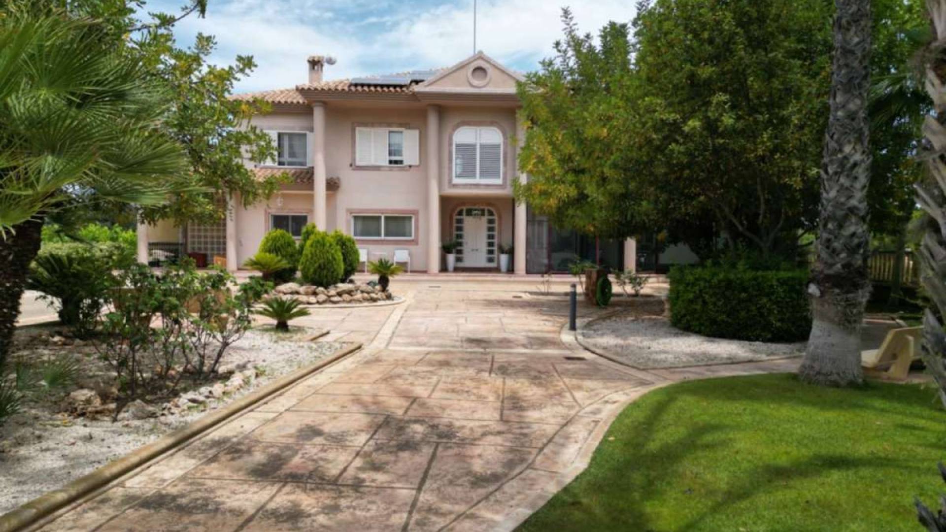 Tweedehands - Onafhankelijke villa - 