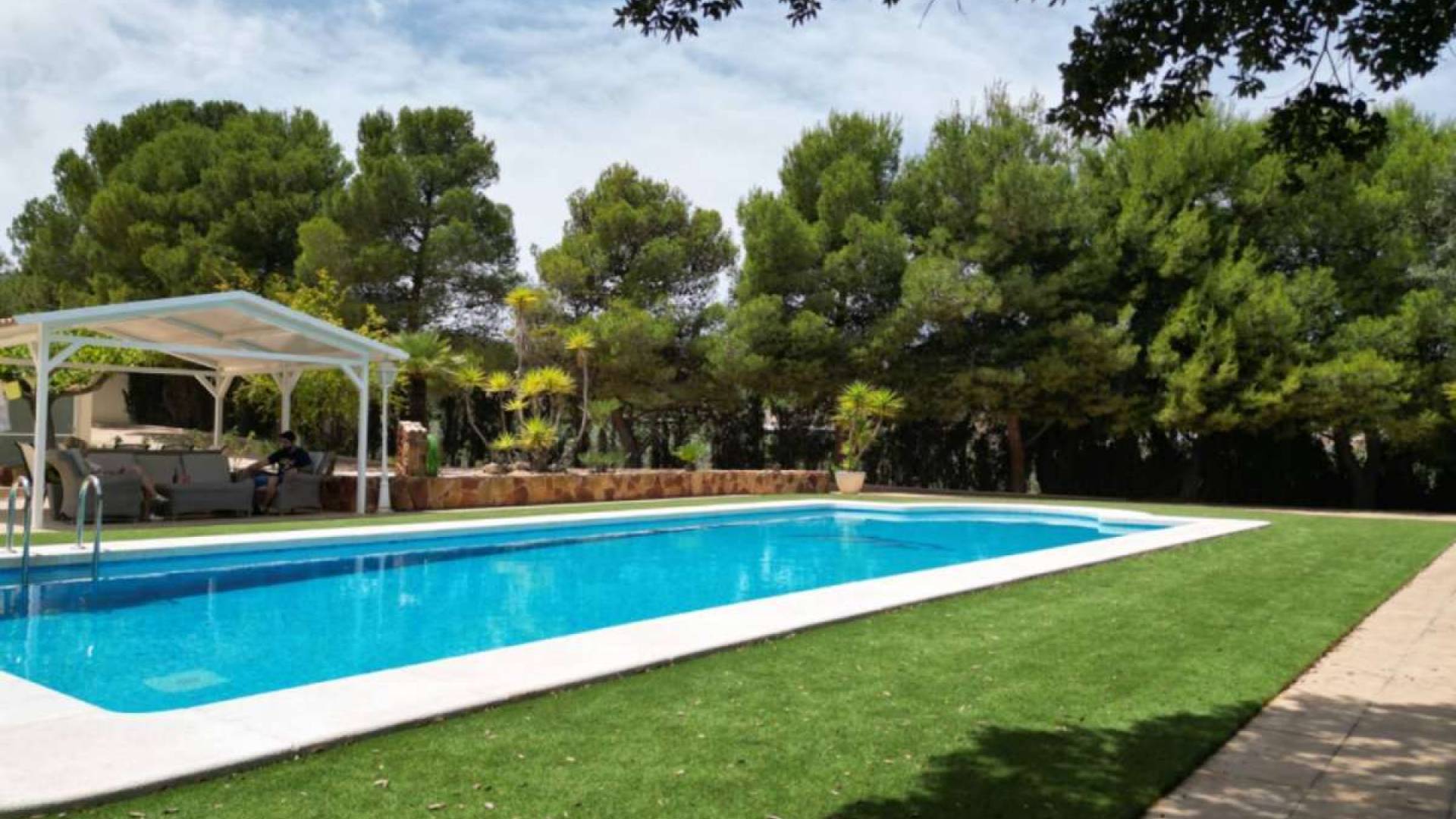 Tweedehands - Onafhankelijke villa - 