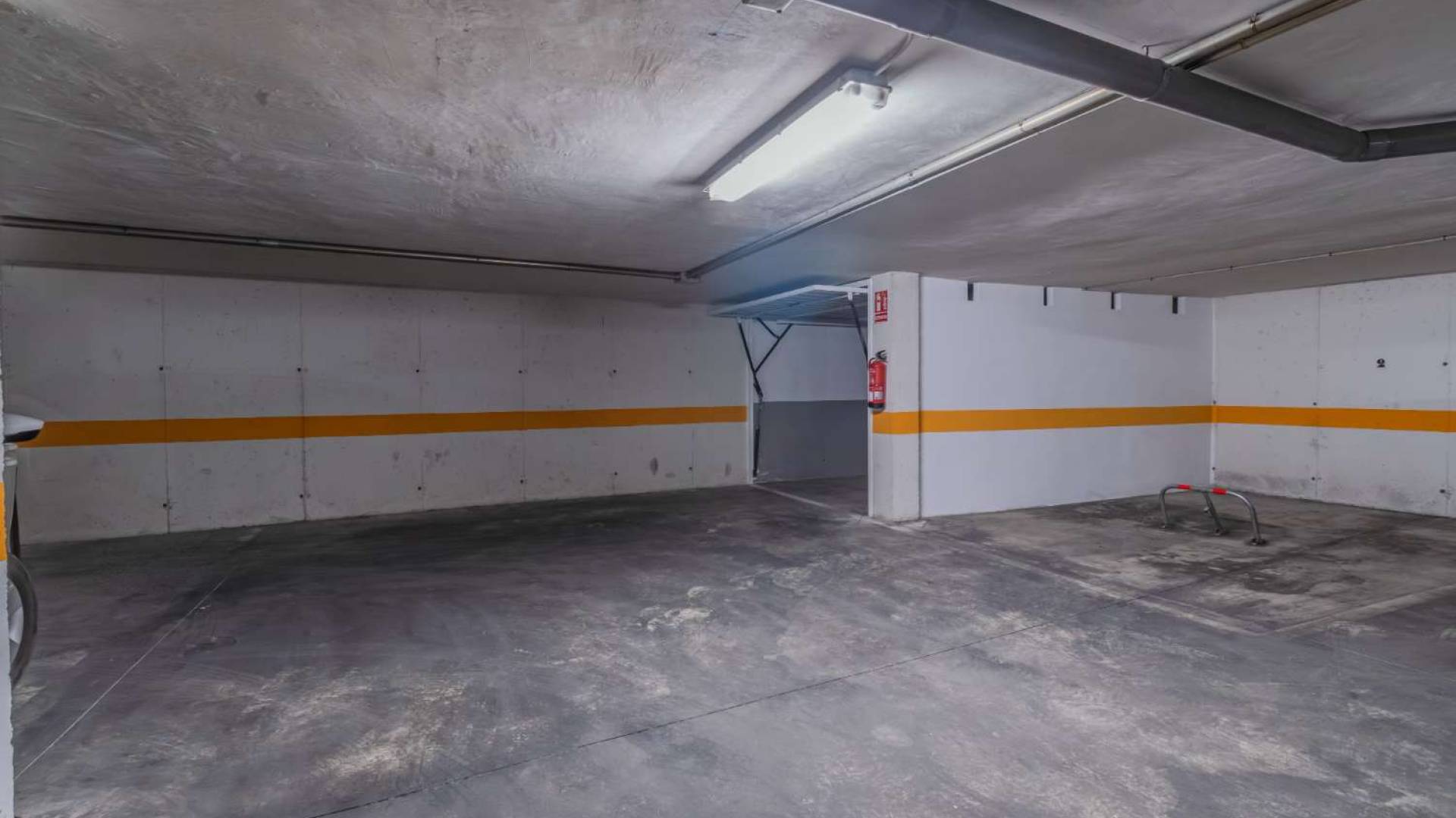 Tweedehands - Parkeerplaats / Garage - Torrevieja - Parque de las Naciones