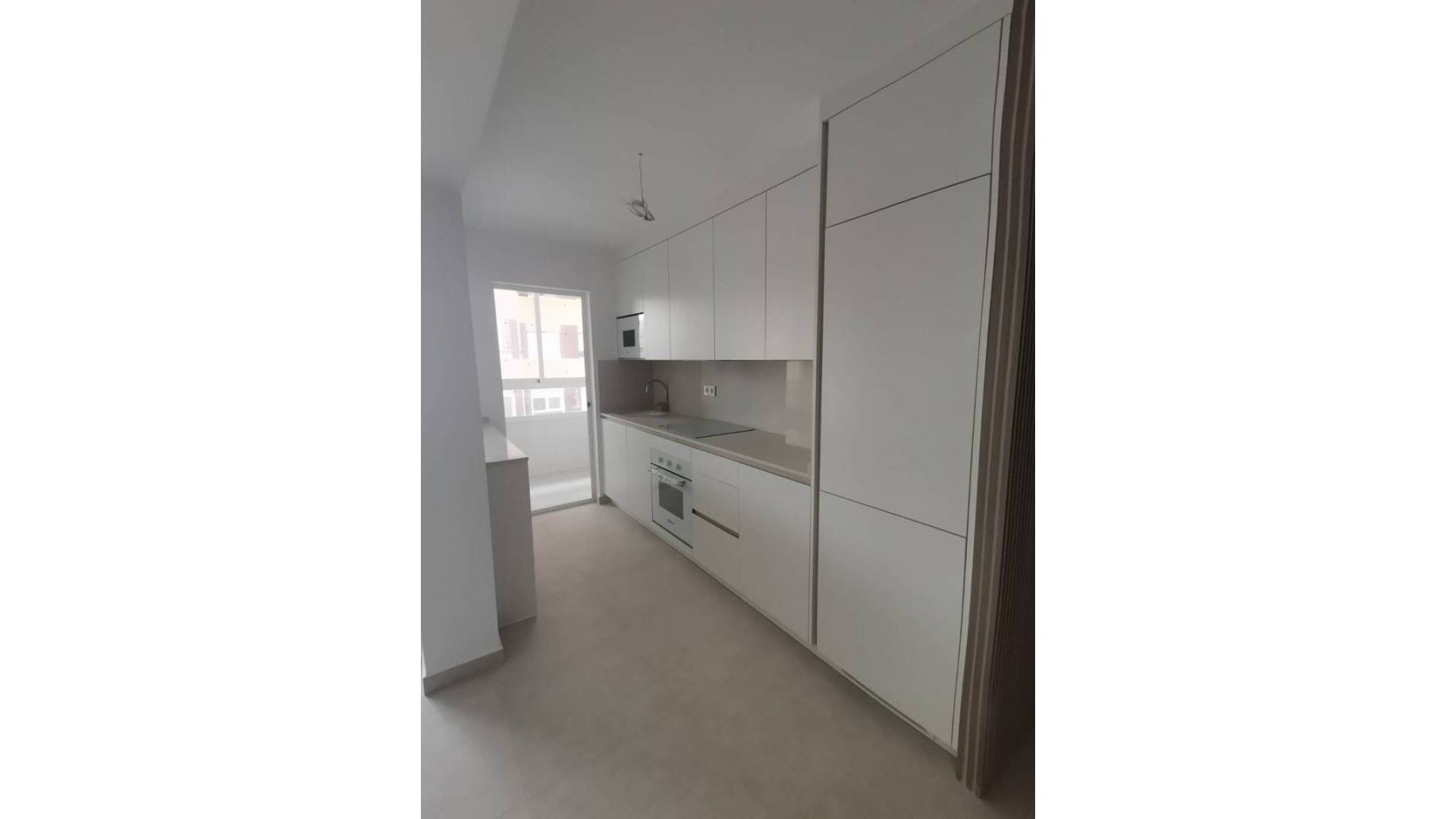 Tweedehands - Penthouse - La Mata