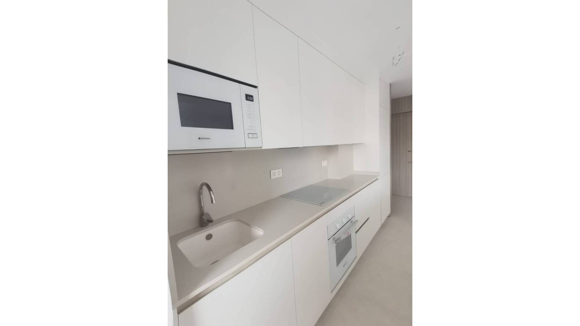 Tweedehands - Penthouse - La Mata
