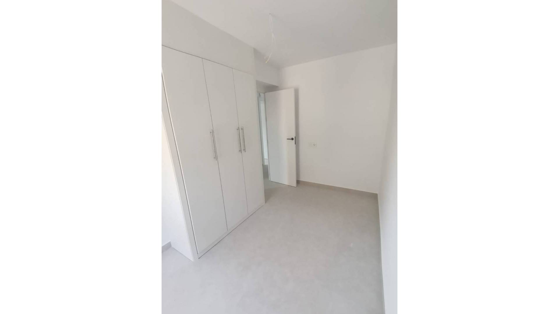 Tweedehands - Penthouse - La Mata