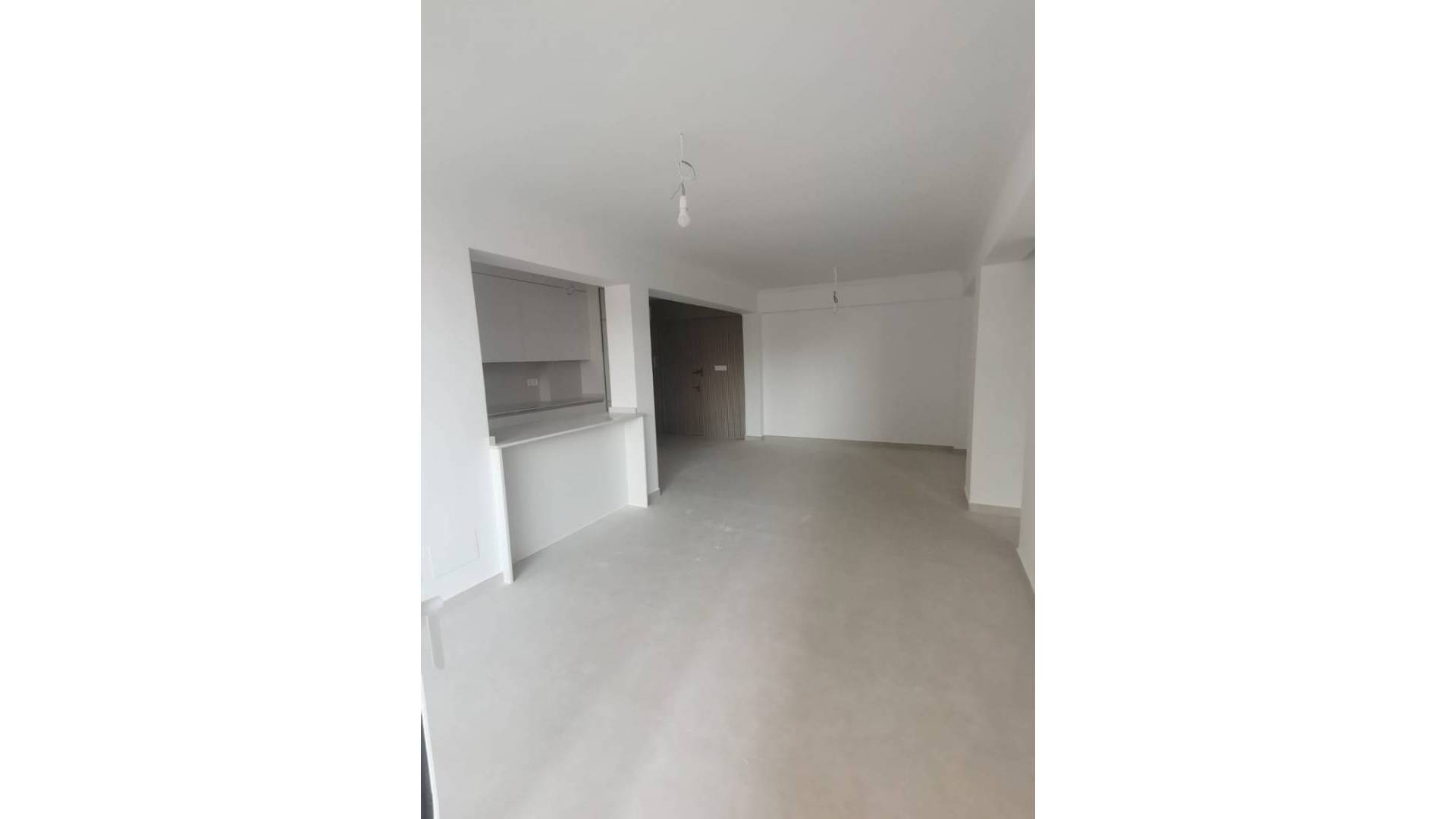 Tweedehands - Penthouse - La Mata