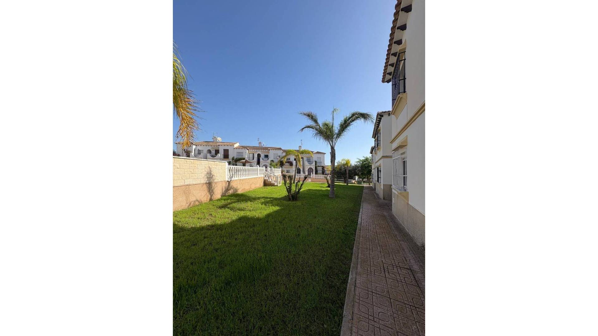 Tweedehands - Townhouse - San Miguel de Salinas - LAS FILIPINAS