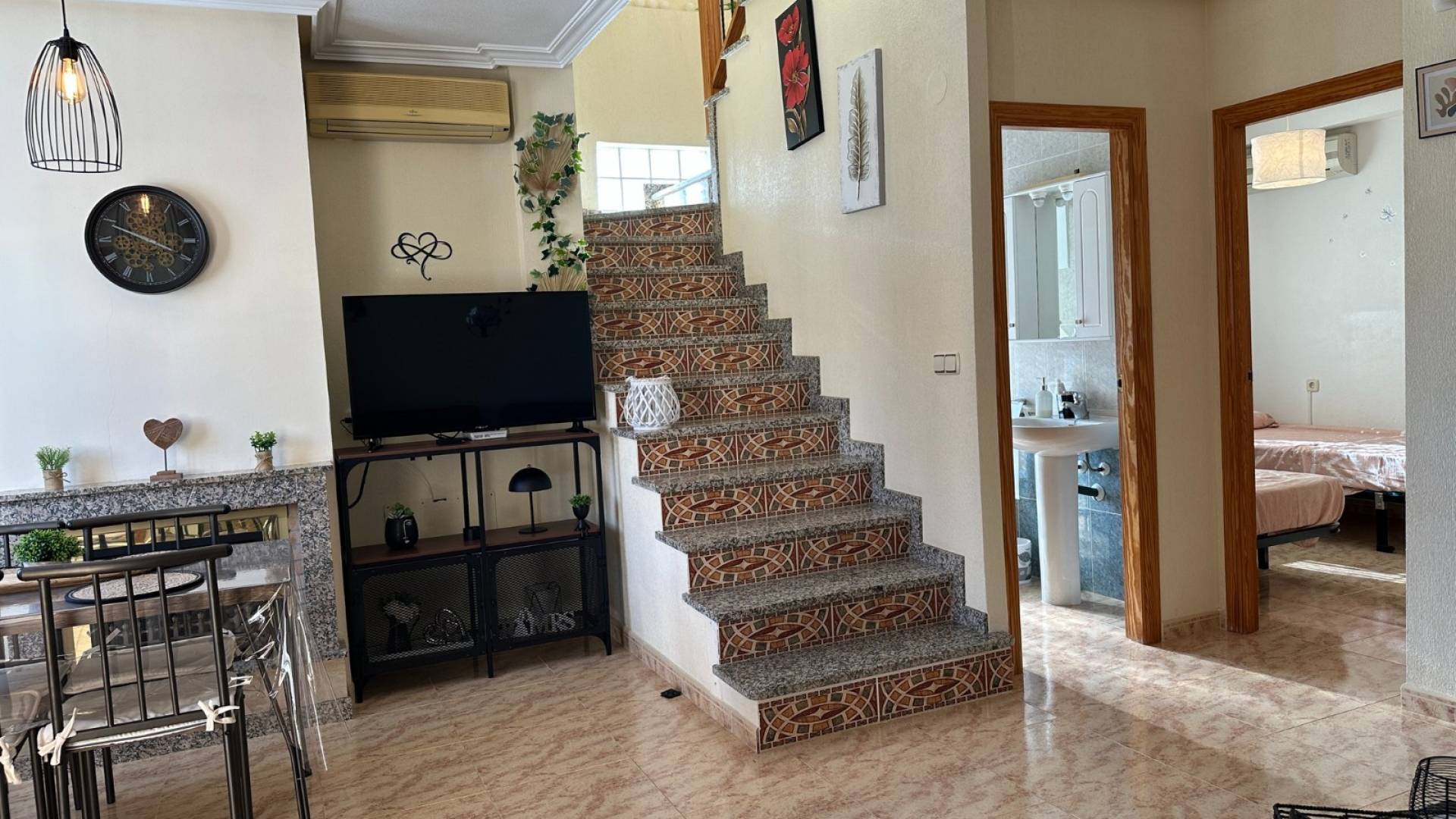 Tweedehands - Villa / Half vrijstaand - Orihuela Costa - Villamartín