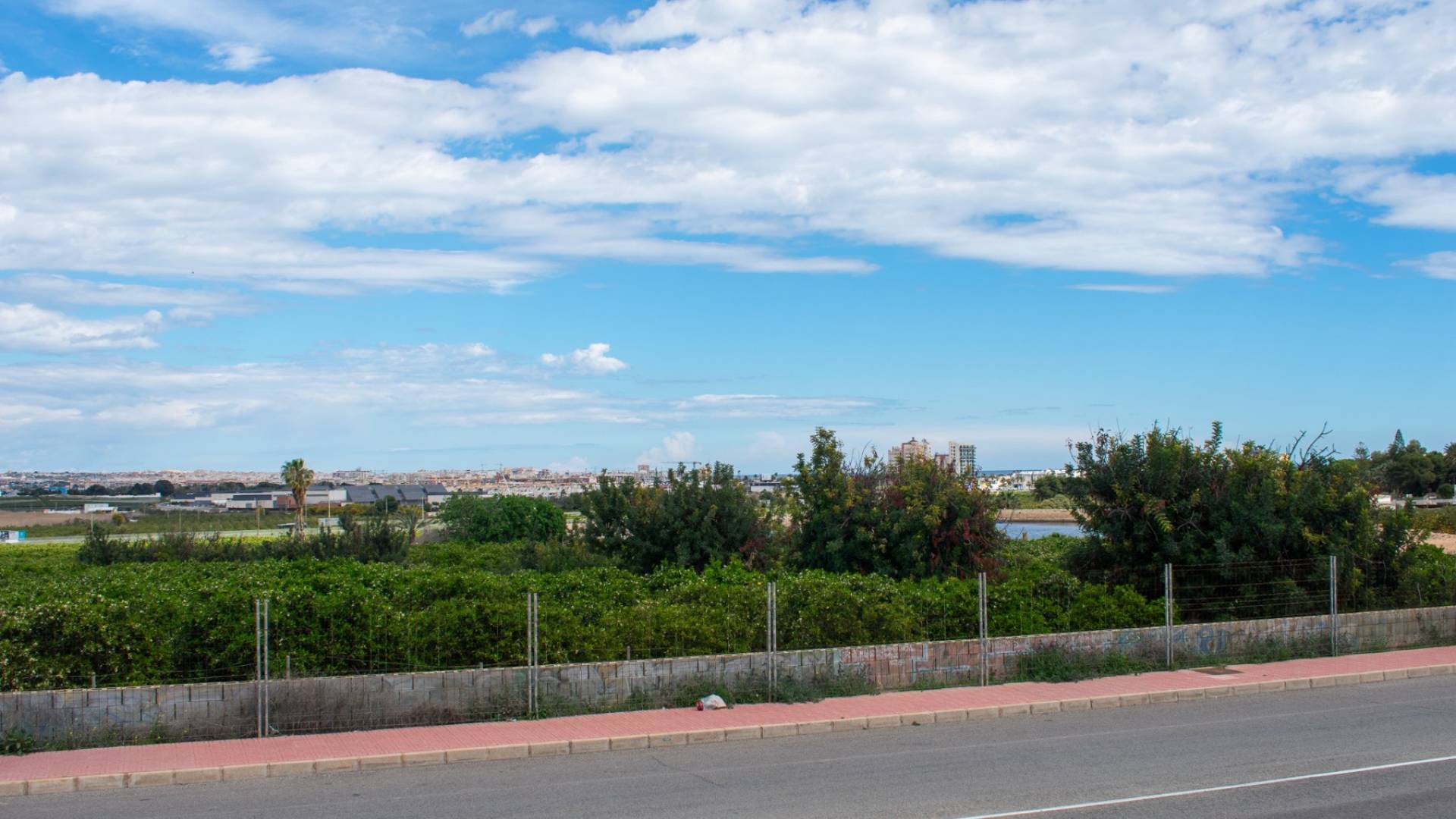 Tweedehands - Villa / Half vrijstaand - Torrevieja - Los Altos