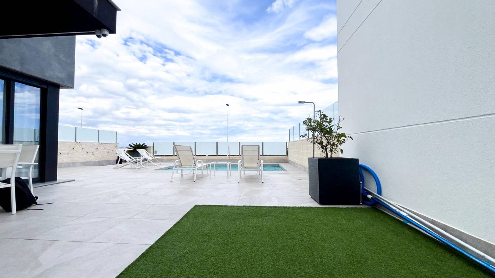 Tweedehands - Villa / Half vrijstaand - Torrevieja - Los Altos