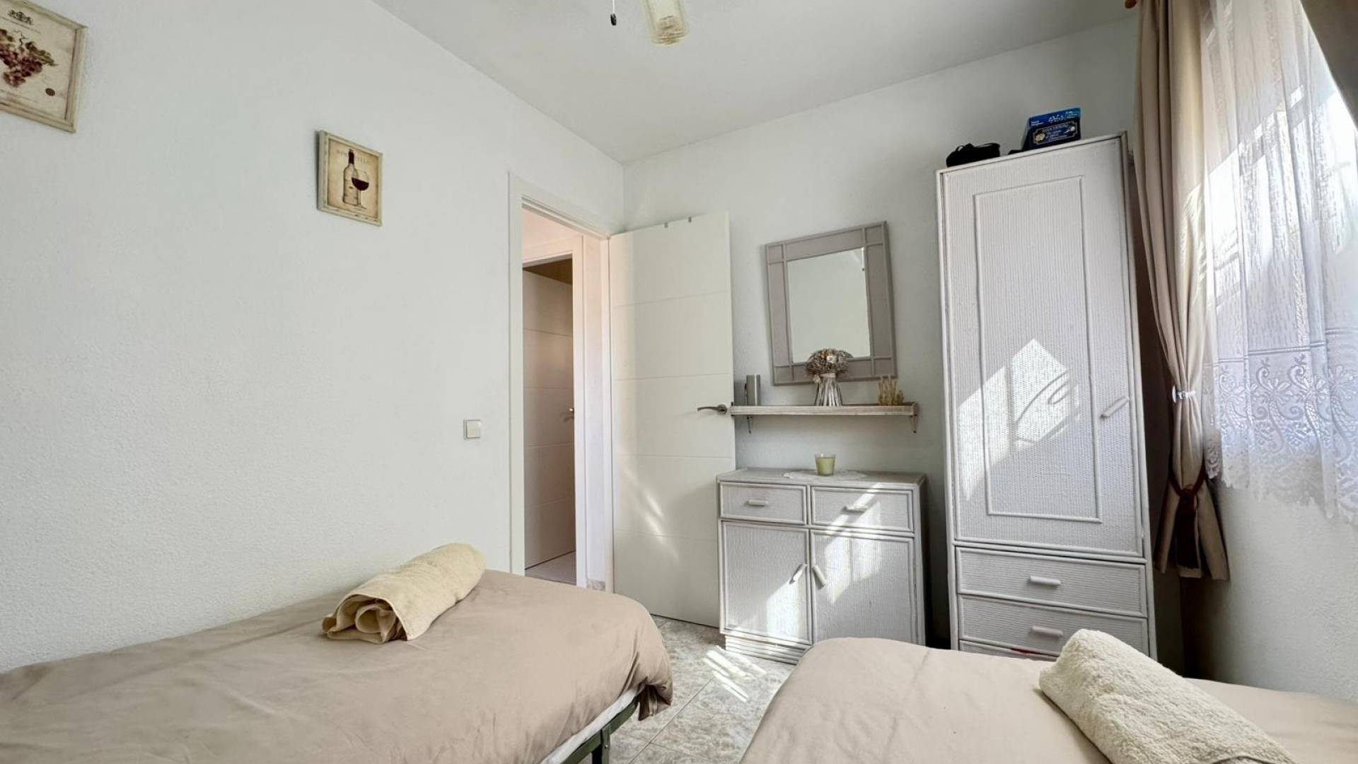 Tweedehands - Villa / Half vrijstaand - Torrevieja - Punta prima