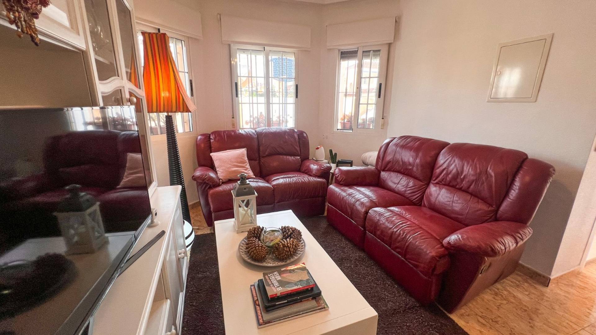 Tweedehands - Villa - Vrijstaand - Guardamar del Segura - 