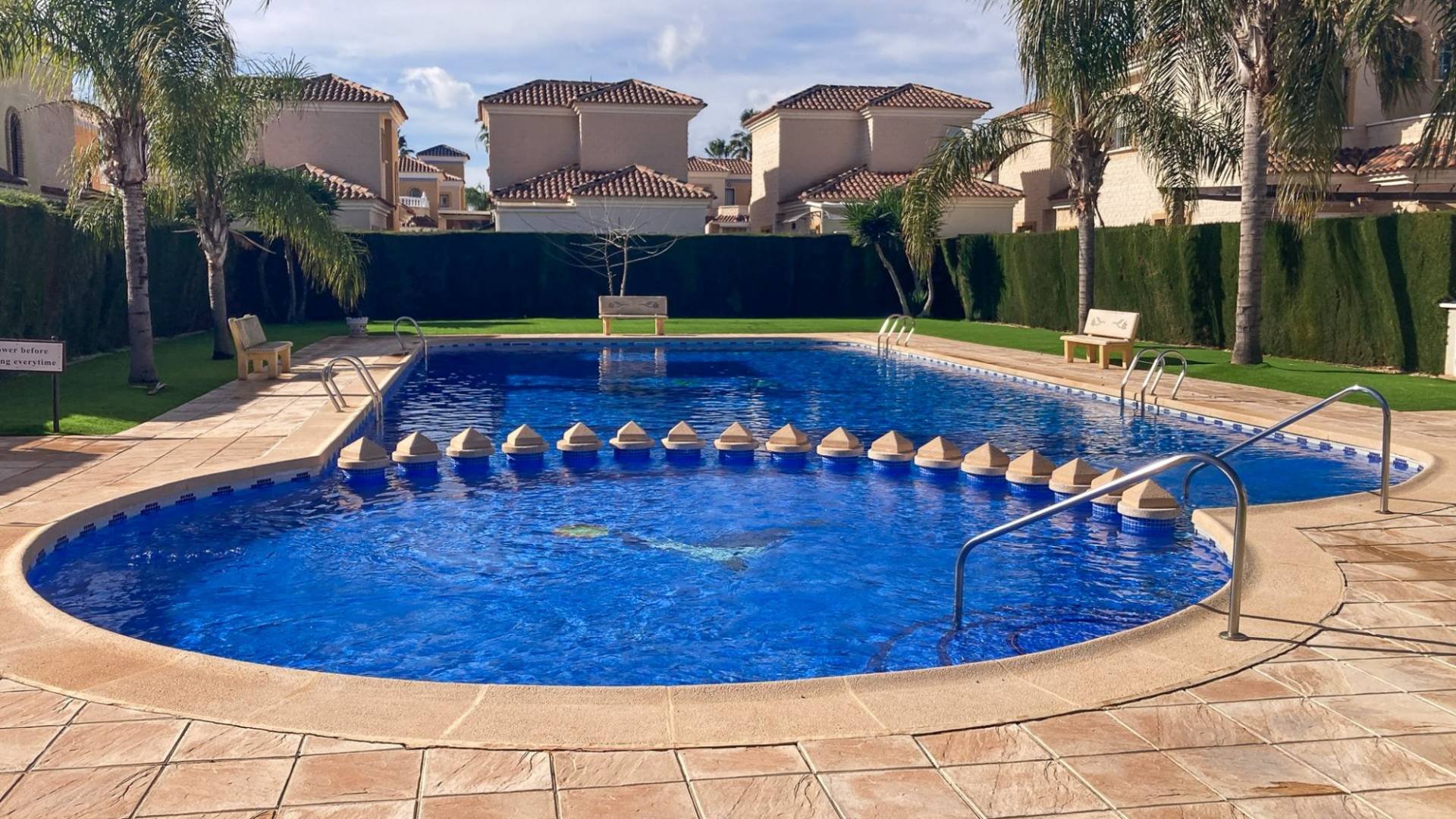 Tweedehands - Villa - Vrijstaand - Guardamar del Segura - 