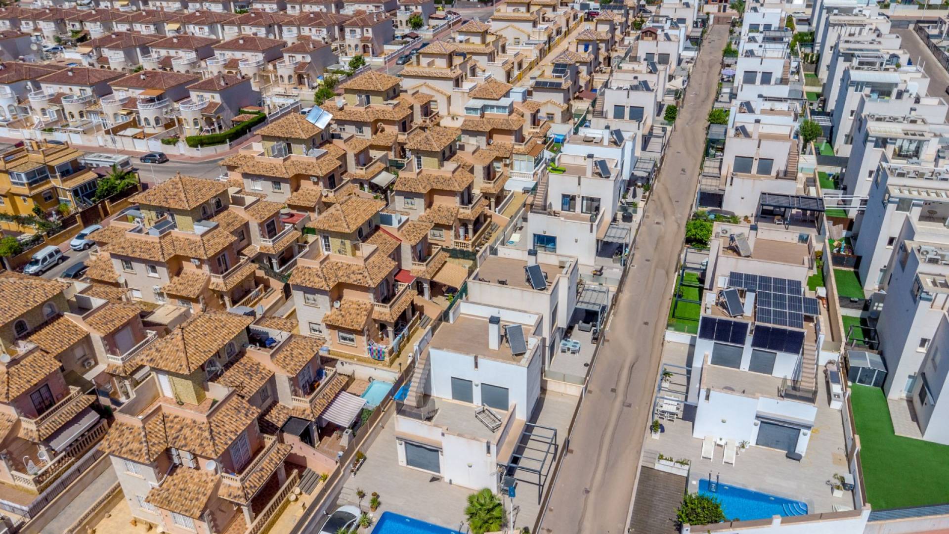 Tweedehands - Villa - Vrijstaand - Torrevieja - Aguas Nuevas