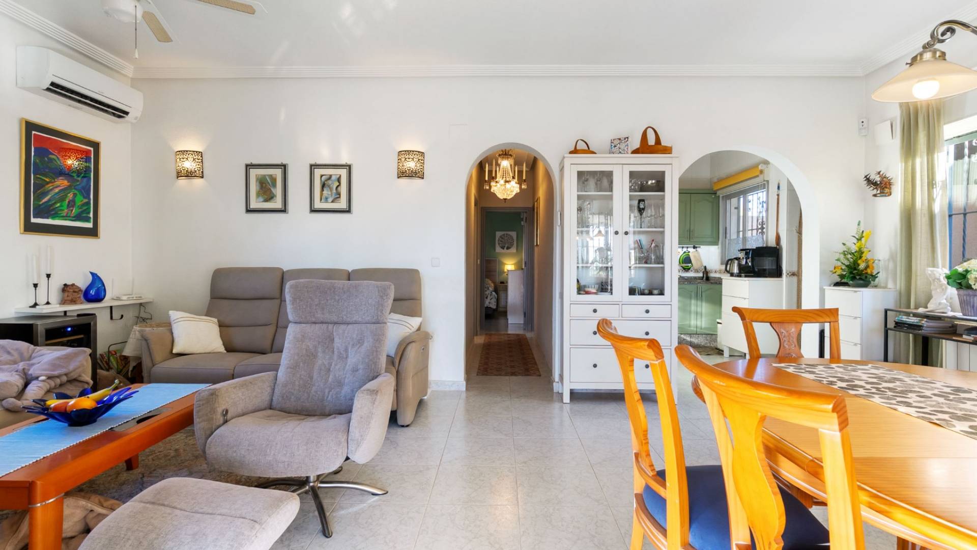 Tweedehands - Villa - Vrijstaand - Torrevieja - 