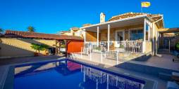 Tweedehands - Villa - Vrijstaand - Torrevieja - 