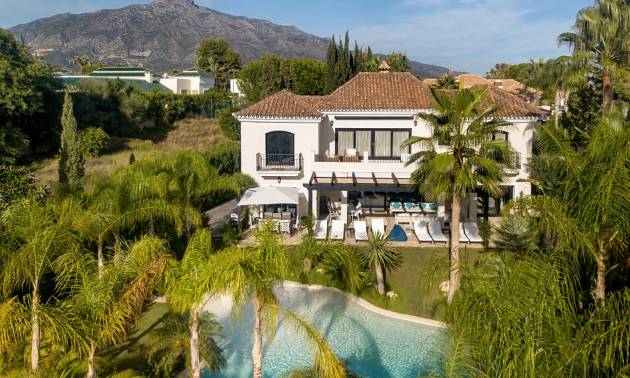 Unabhängige Villa - Gebraucht - Marbella - Nueva Andalucia, Las Brisas