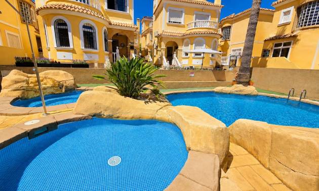 Unabhängige Villa - Gebraucht - Orihuela Costa - Villamartin