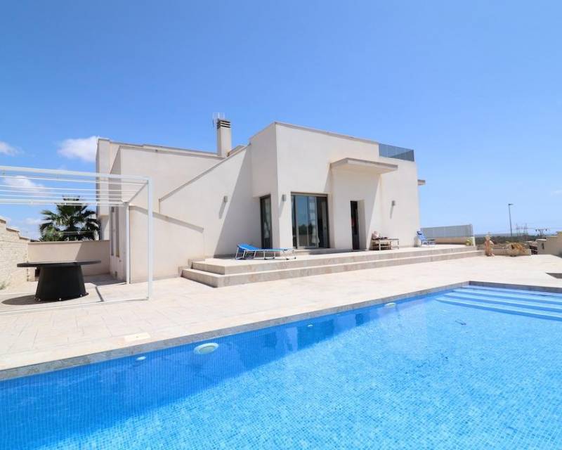 Unabhängige Villa · Gebraucht · San Miguel de Salinas · Urbanizaciones