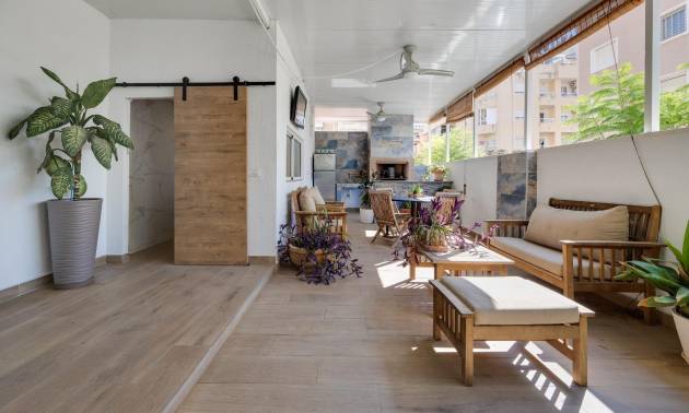 Unabhängige Villa - Gebraucht - Torrevieja - Centro