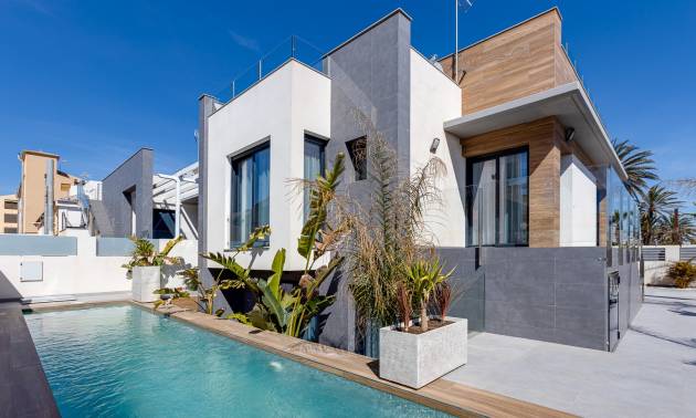 Unabhängige Villa - Neubau - Torrevieja - Torrelamata - La Mata