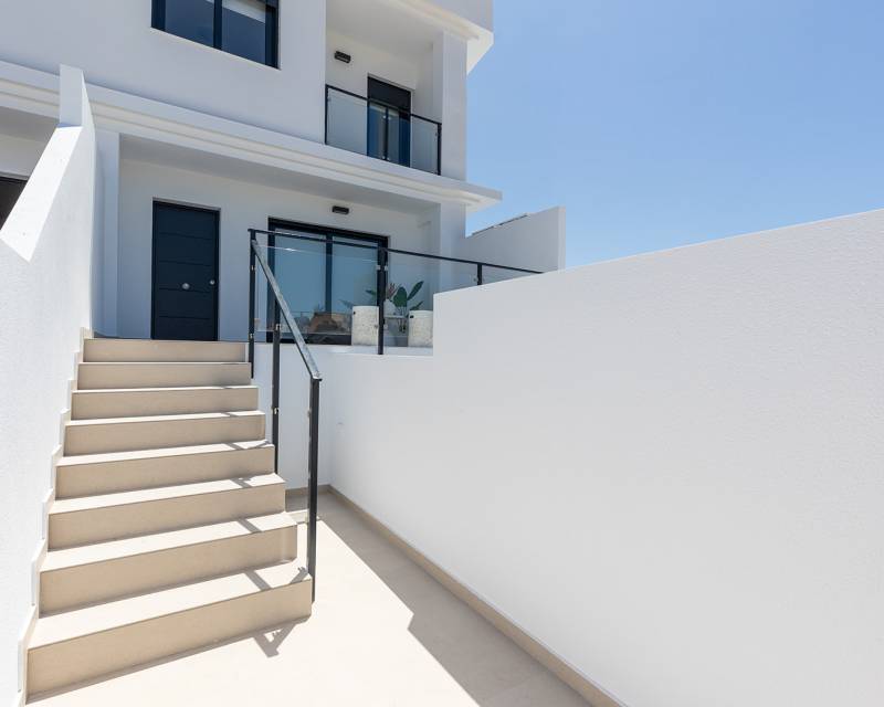 Villa / Half vrijstaand · Nieuw gebouw · Rafal · Rafal