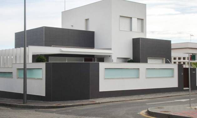 Villa / Half vrijstaand - Tweedehands - Orihuela Costa - Mil Palmeras