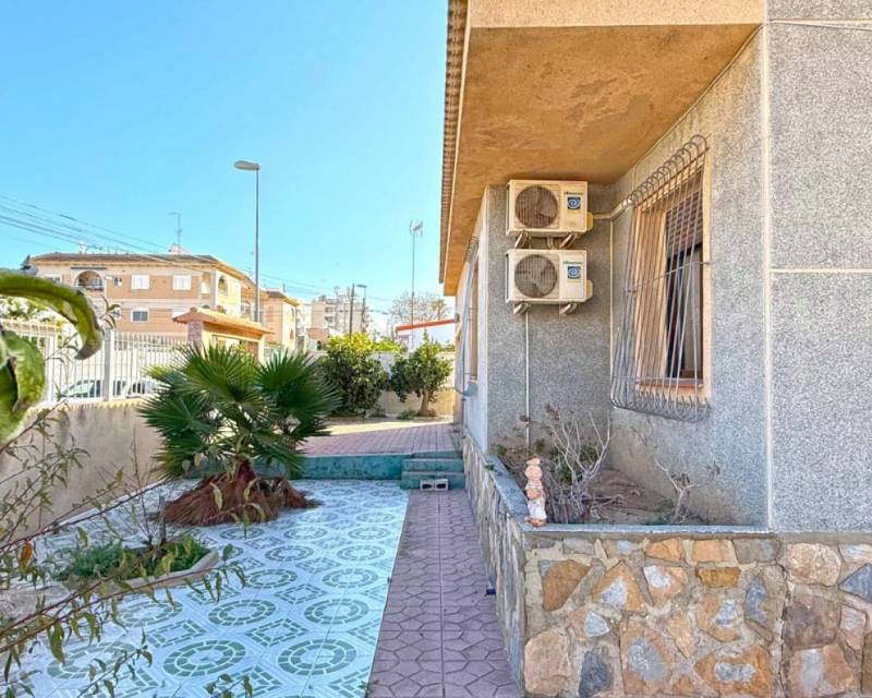 Villa indépendante · D'occasion · Torrevieja · Torrevieja