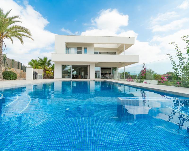 Villa - Independiente · Nueva construcción  · Las Colinas · Las Colinas Golf