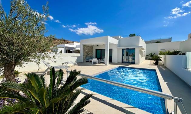 Villa independiente - Nueva construcción  - Rojales - Rojales