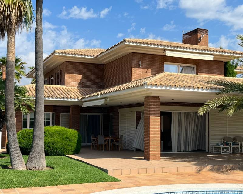 Villa independiente · Segunda Mano · Benidorm · Benidorm