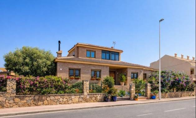 Villa - Independiente - Segunda Mano - Torrevieja - La Mata