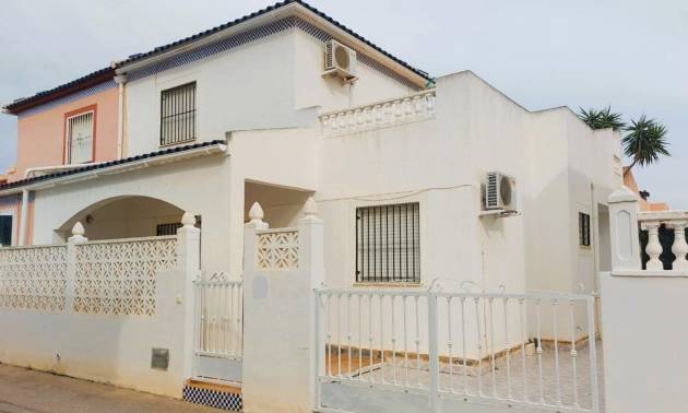 Villa independiente - Segunda Mano - Torrevieja - Los altos