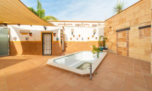 Villa independiente - Segunda Mano - Torrevieja - Los altos