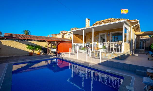 Villa - Maison individuelle - D'occasion - Torrevieja - El Chaparral