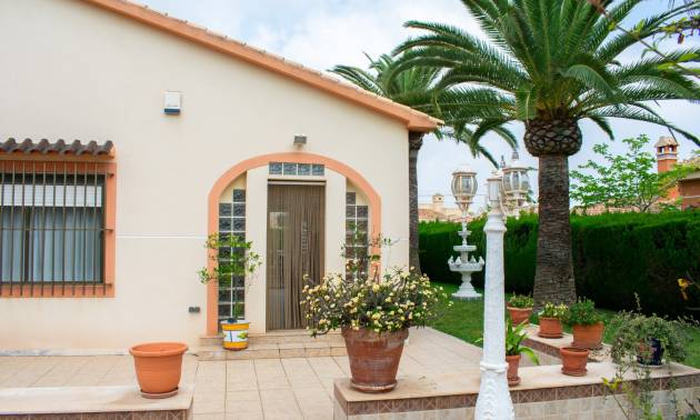 Villa semi pareada - Segunda Mano - Orihuela Costa - MUY CERCA DE LA PLAYA