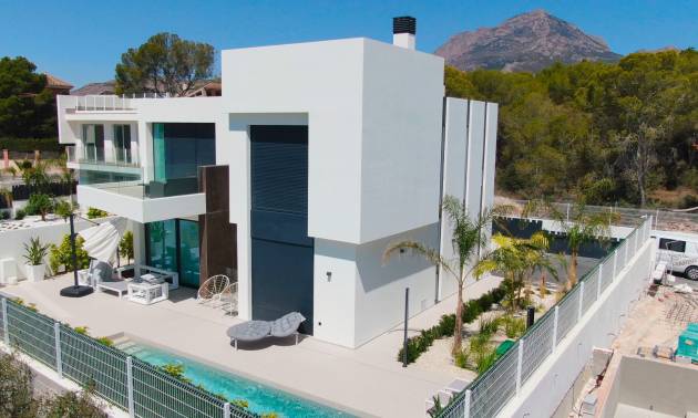 Villa / Semi separado - Nueva construcción  - La Nucía - La Nucía