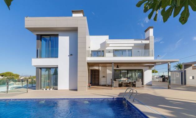 Villa - Tweedehands - Torrevieja - Torrevieja