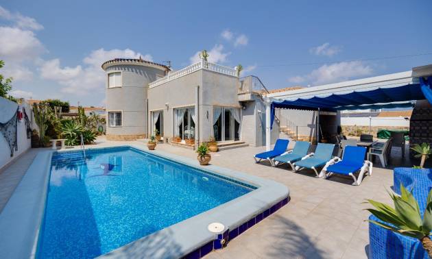 Wolnostojąca willa - z drugiej ręki - Orihuela Costa - La Regia