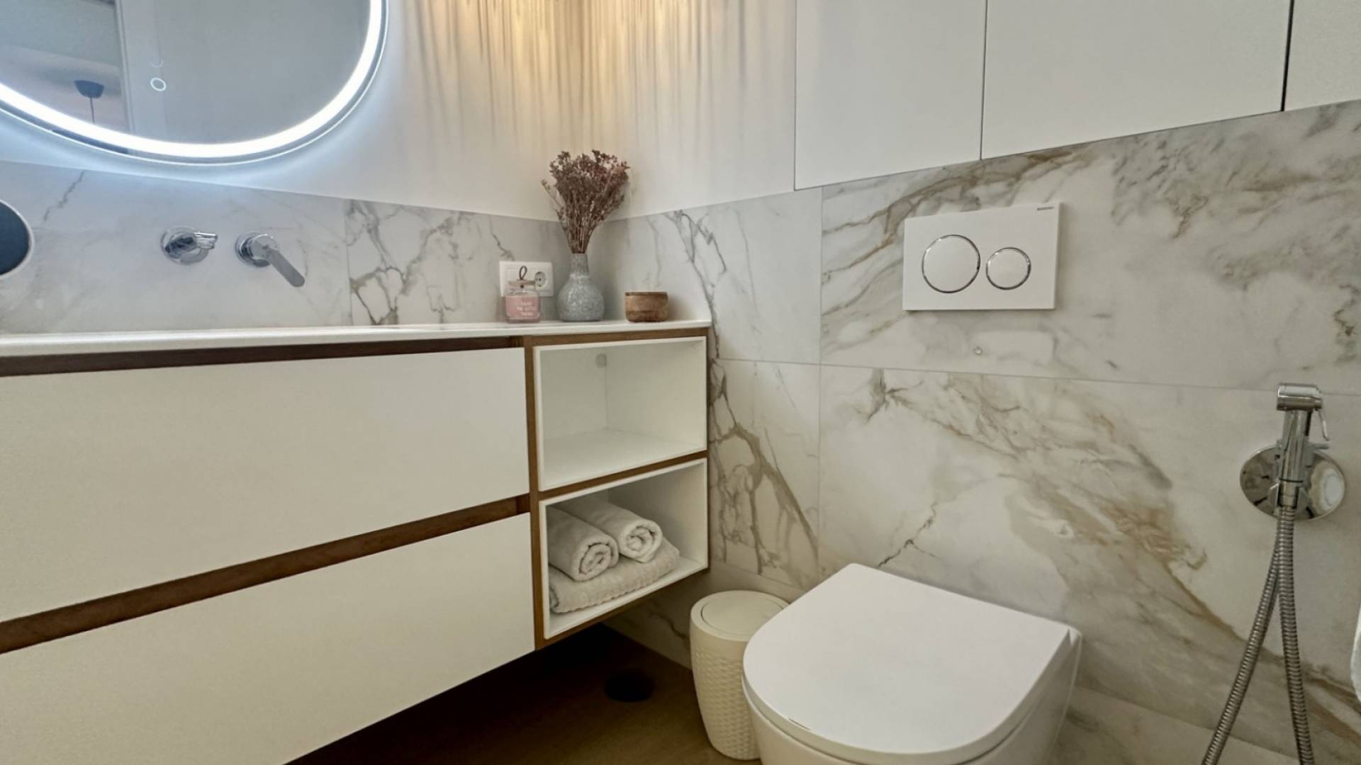 z drugiej ręki - Adosado - Orihuela Costa - La Florida