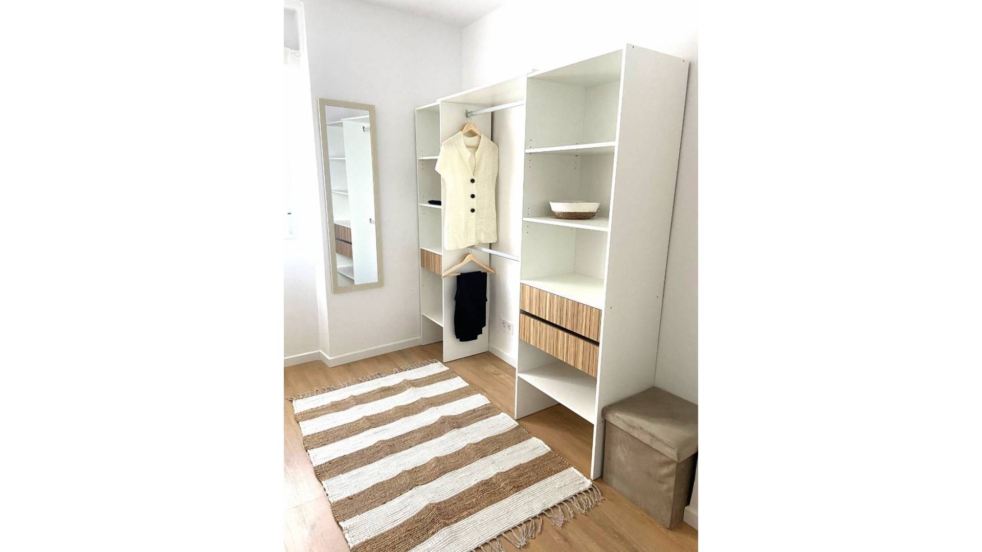 z drugiej ręki - Apartament - Elda