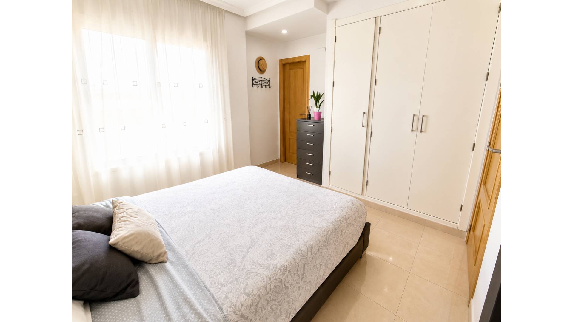 z drugiej ręki - Apartament - Mieszkanie - 